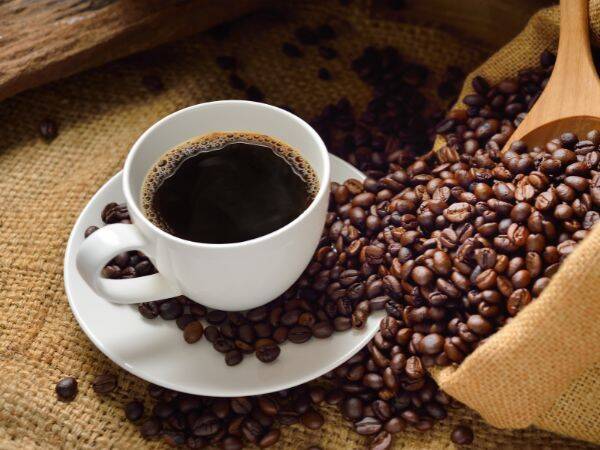 Robusta a Arabica: Jak wybór odmiany wpływa na doświadczenie picia kawy?