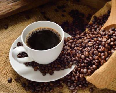 Robusta a Arabica: Jak wybór odmiany wpływa na doświadczenie picia kawy?